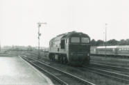 120.364-5 im Gleis 5 Bahnhof Gsten im Sommer 1987